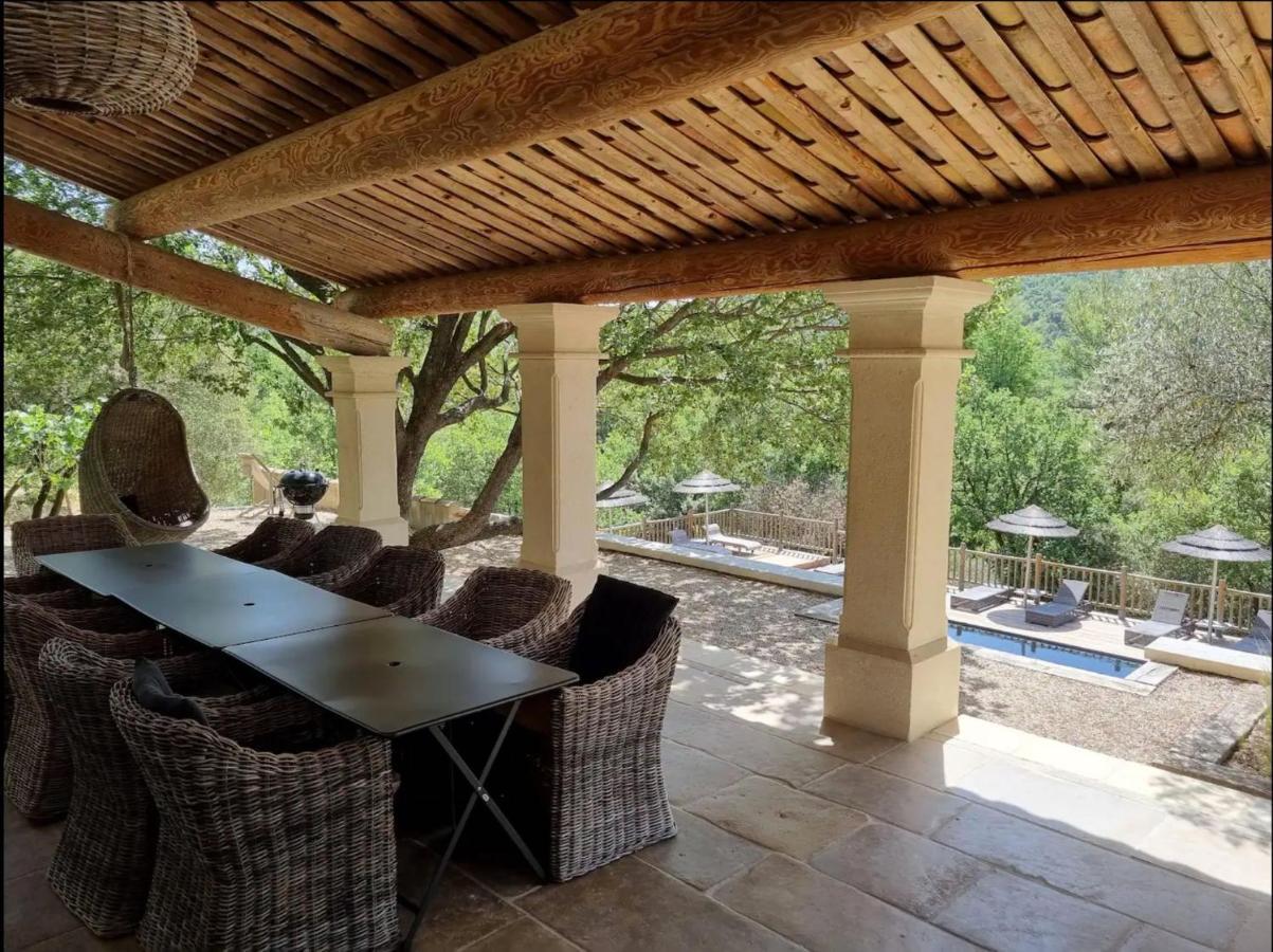 La Maison Des Collines Allemagne-en-Provence Luaran gambar